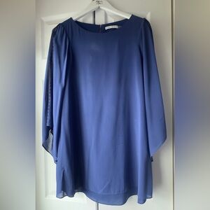 Alice + Olivia Edwina Lace Accent Stretch Silk Shift Dress in a blue color